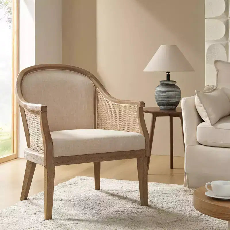 Fauteuil en rotin style ferme avec structure en bois massif