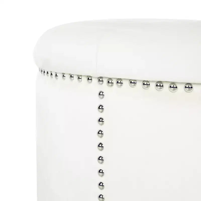 Pouf rond capitonné en velours avec clous de tapissier