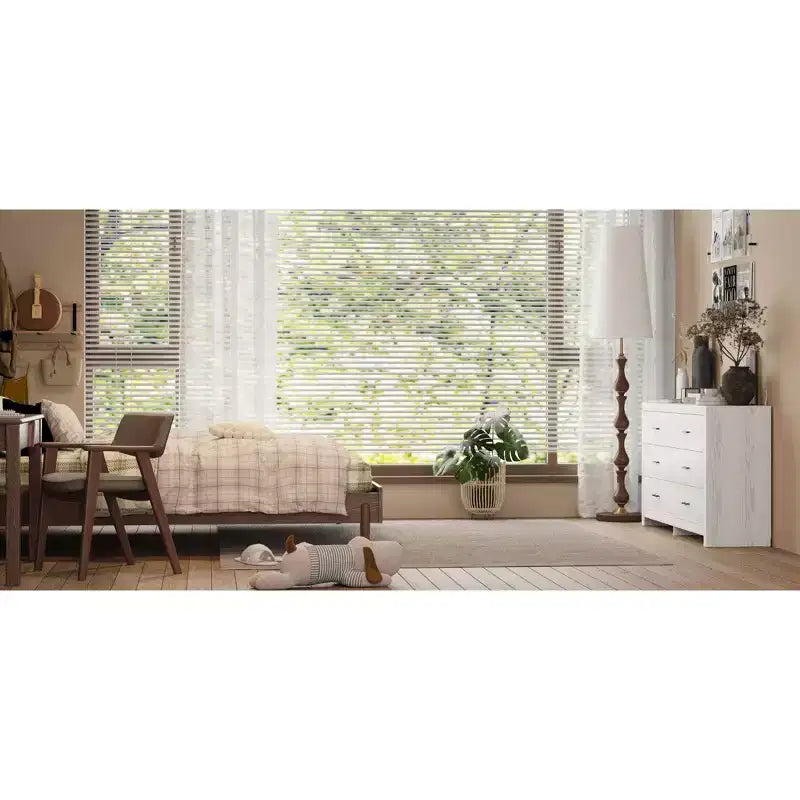 Commode imitation bois avec 6 tiroirs et poignées noires