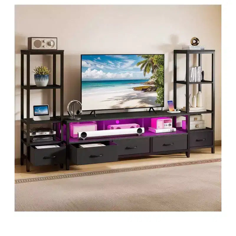 Meuble TV avec étagères à 4 niveaux, lumières LED et prises de courant – Convient aux téléviseurs jusqu'à 65 pouces